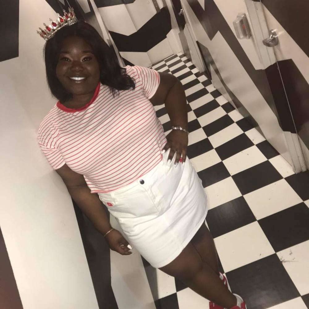 Meet your Posher, Niya